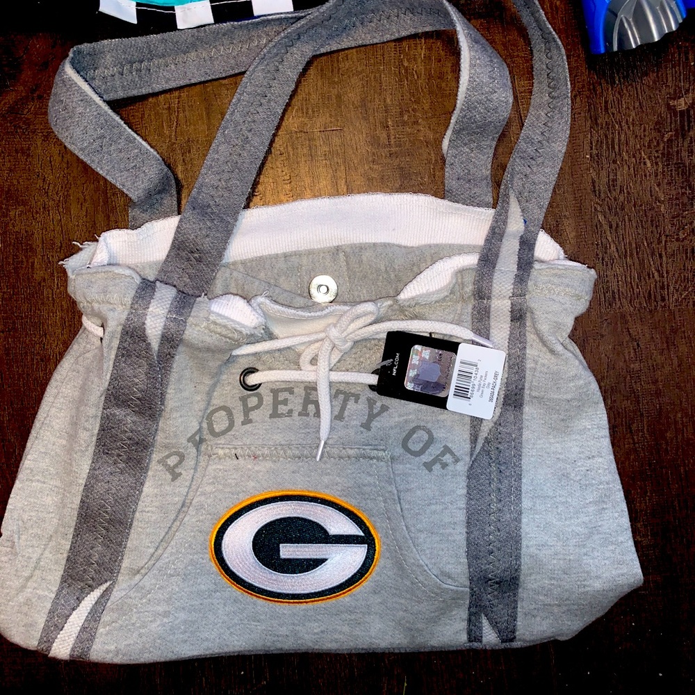 Property of Green Bay Packers purse. NWT